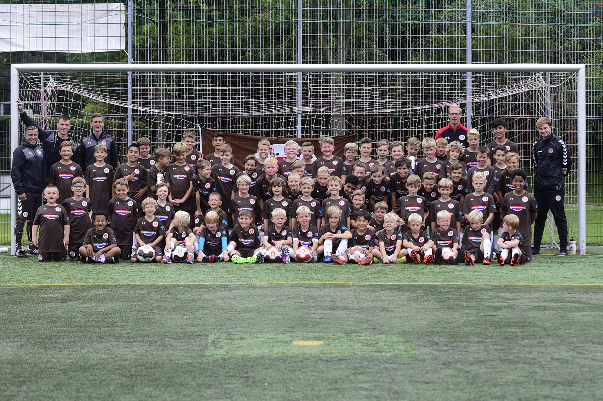Fußball-Sommercamp Mit St. Pauli Rabauken In Der Ersten Woche Der Sommerferien Beim TSV Berkenthin