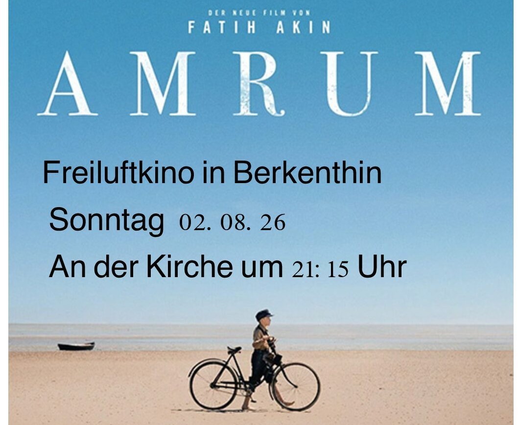Freiluft-Kino In Berkenthin An Der Kirche